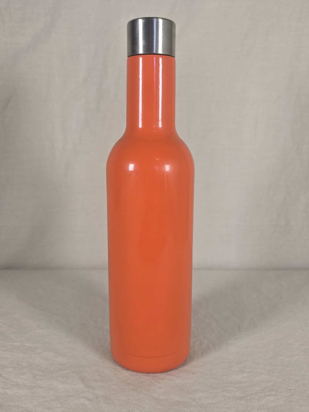 RTIC 750mL Insulated Wine Bottle Coral Orange Stainless Steel 25 oz Growler - Picture 2 of 4
